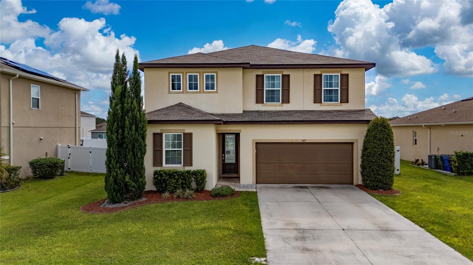 Property Photo: 1663 Gentle Breeze Drive FL 34771