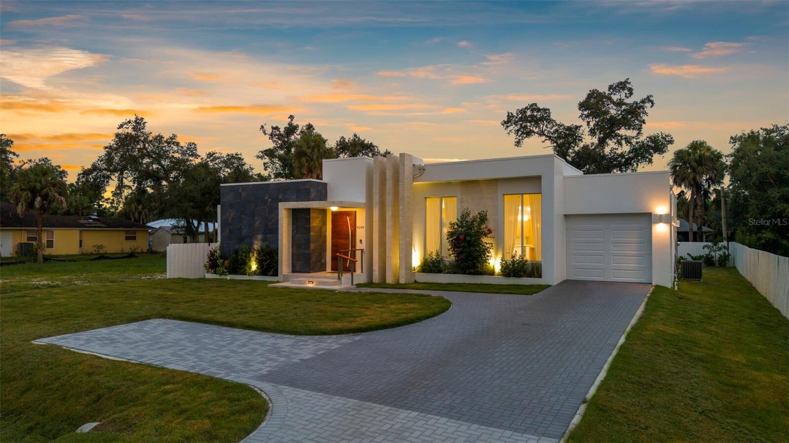 Property Photo: 4249 S Cranberry Boulevard FL 34286