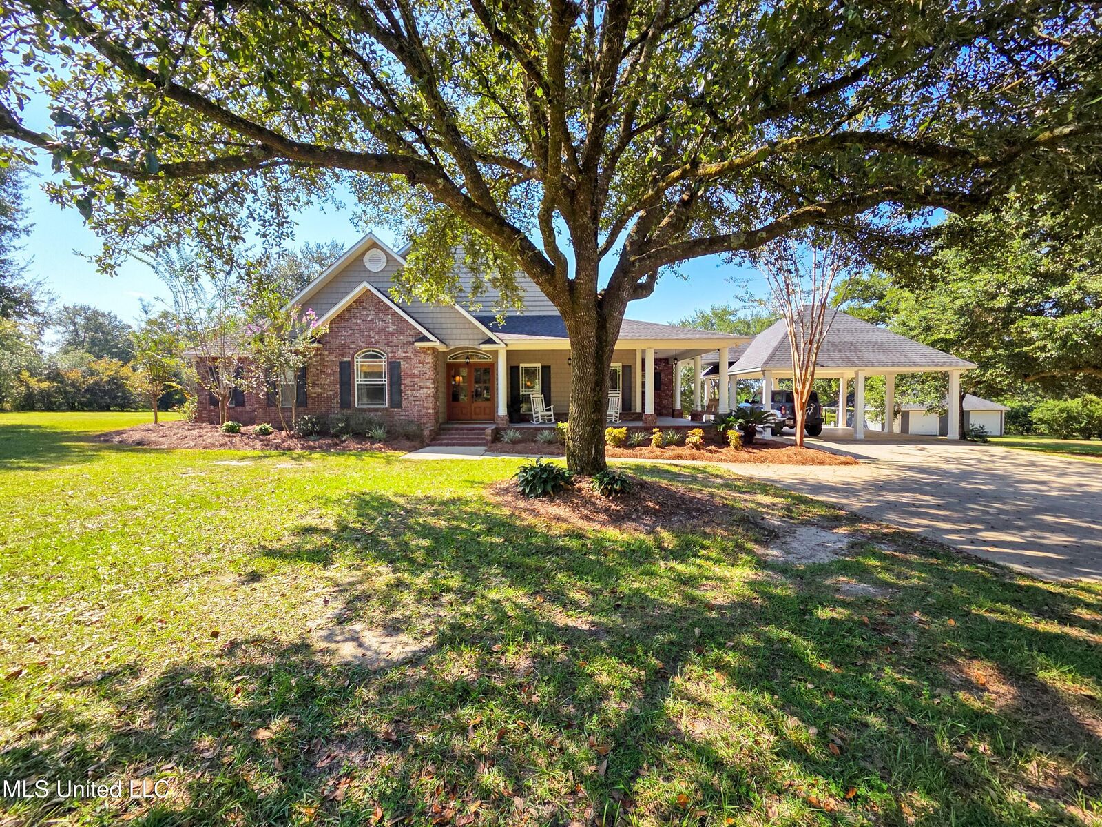 Property Photo: 24040 Robert E Lee Road MS 39452