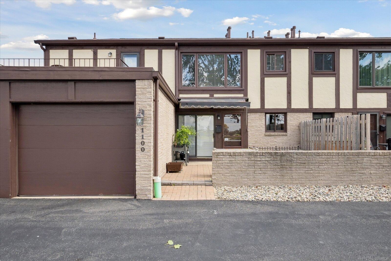 Property Photo: 1100 Country Club Drive MI 48082