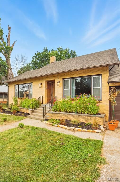 Property Photo: 1605 S Western Street MO 65265