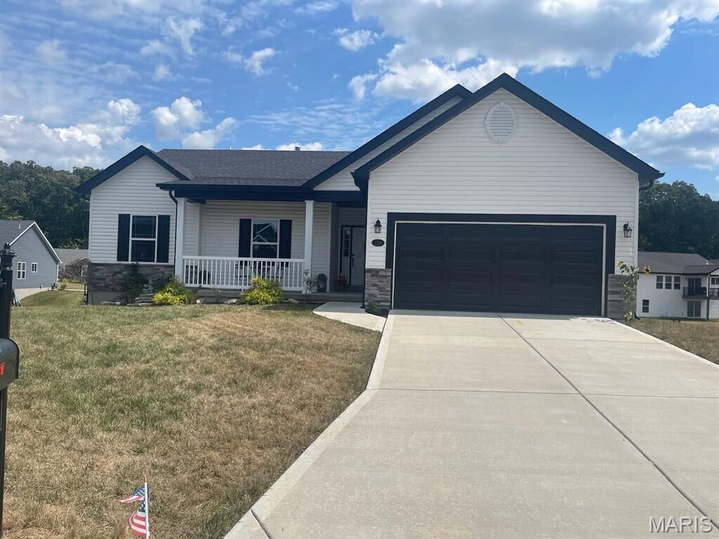 Property Photo: 124 Edgewater Court MO 63362