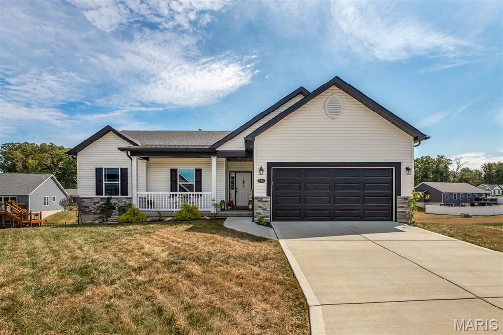 Property Photo: 124 Edgewater Court MO 63362