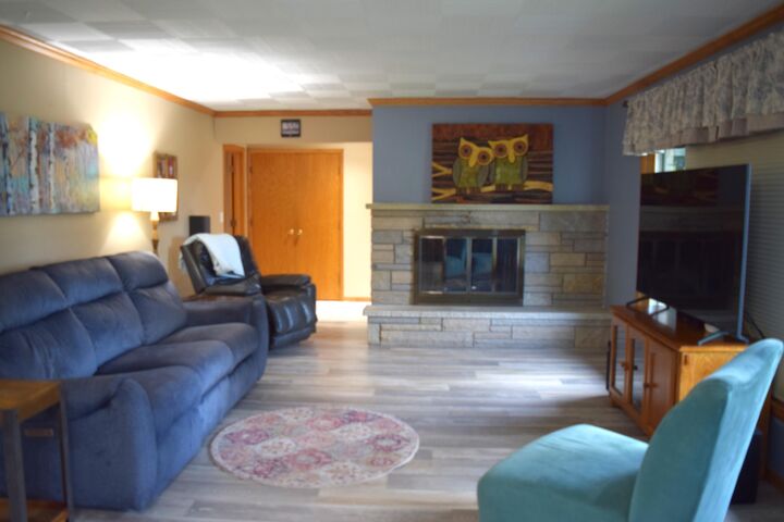 Property Photo: 1393 Harris Dr WI 53186