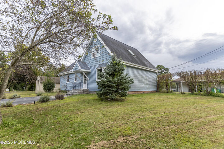 Property Photo:  1613 Beacon Street  NJ 08757 