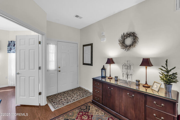 Property Photo:  20 Snowberry Lane  NJ 07731