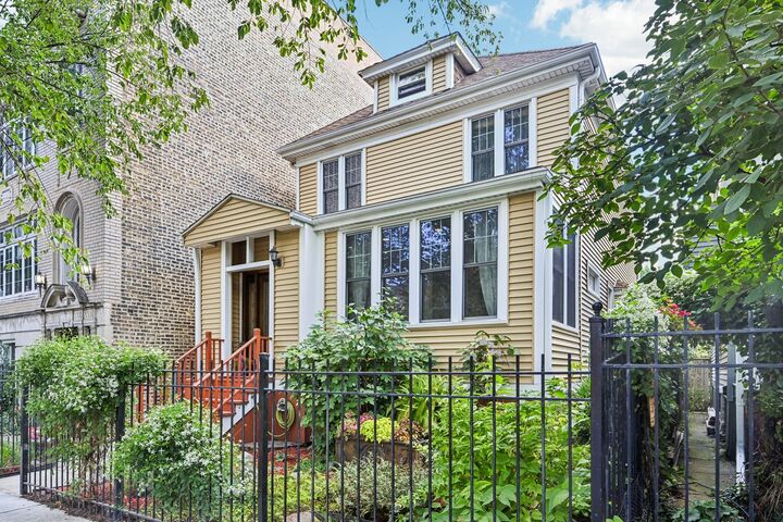 4415 N Ashland Avenue  Chicago IL 60640 photo