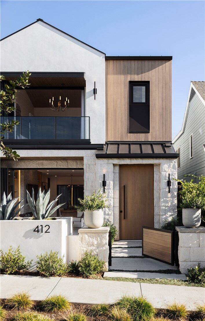 Property Photo: 412 Heliotrope Avenue CA 92625