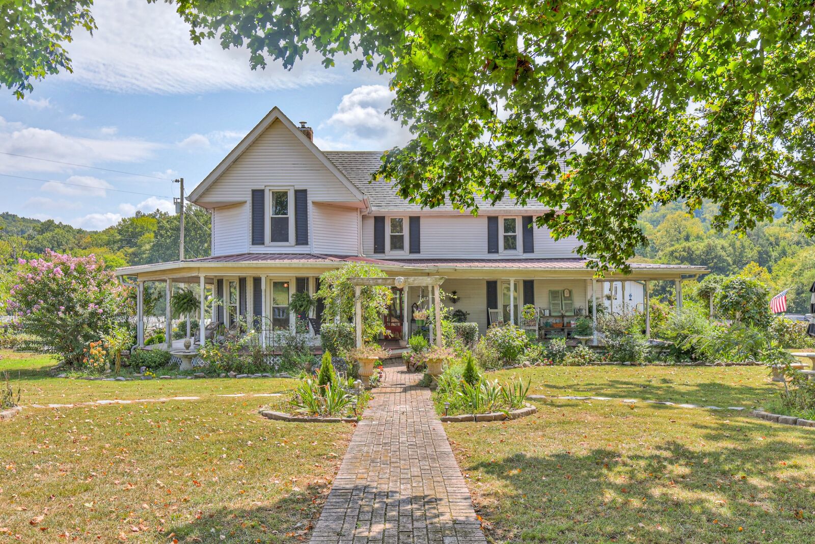 Property Photo: 2125 Hwy 130 W TN 37160