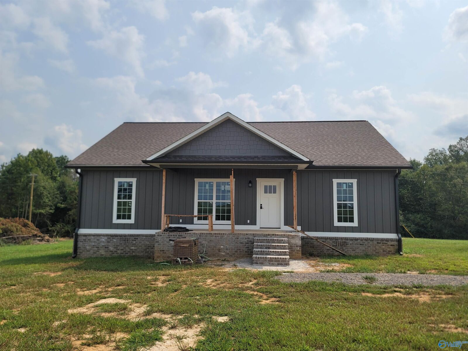Property Photo: 124 Welcome Road AL 35058