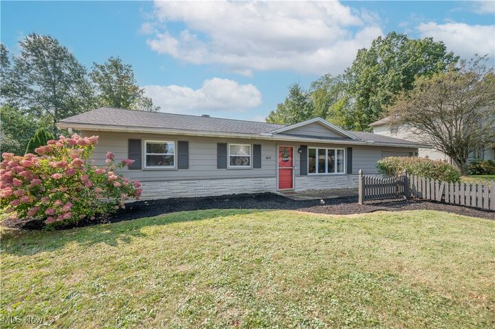 Property Photo:  4643 Warwick Drive S  OH 44406 