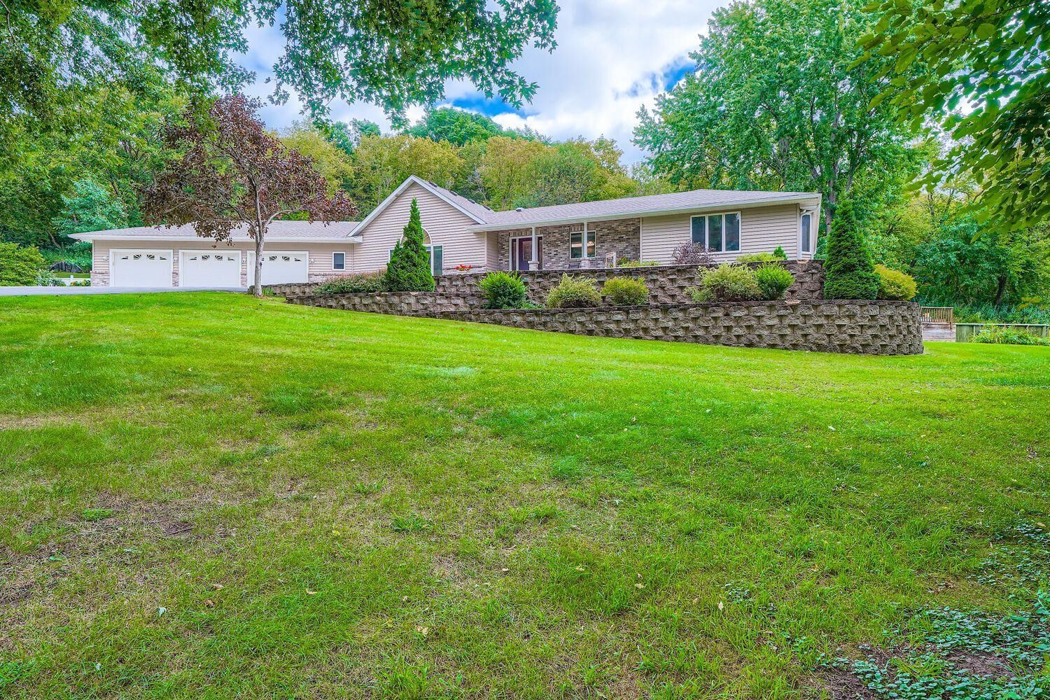 Property Photo: 28800 Gaylord Avenue MN 55009