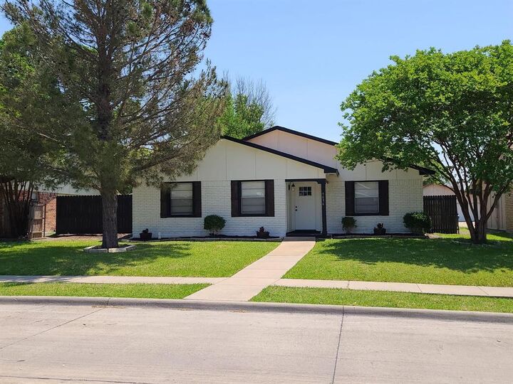 5036 Avery Lane  The Colony TX 75056 photo