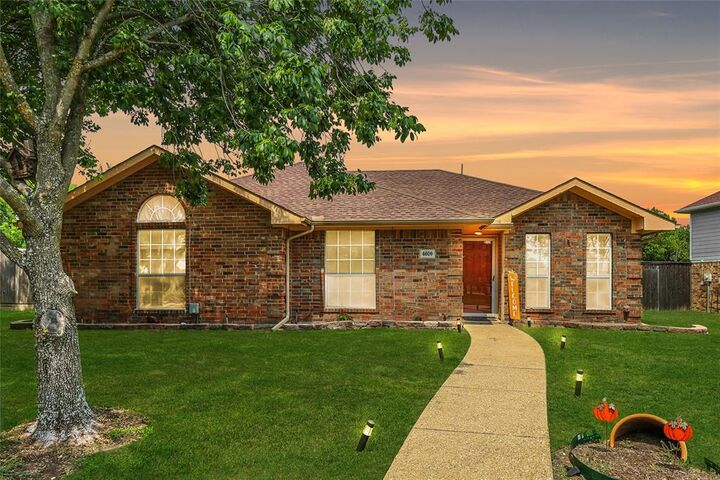 Property Photo:  4609 Hunters Ridge  TX 75048 