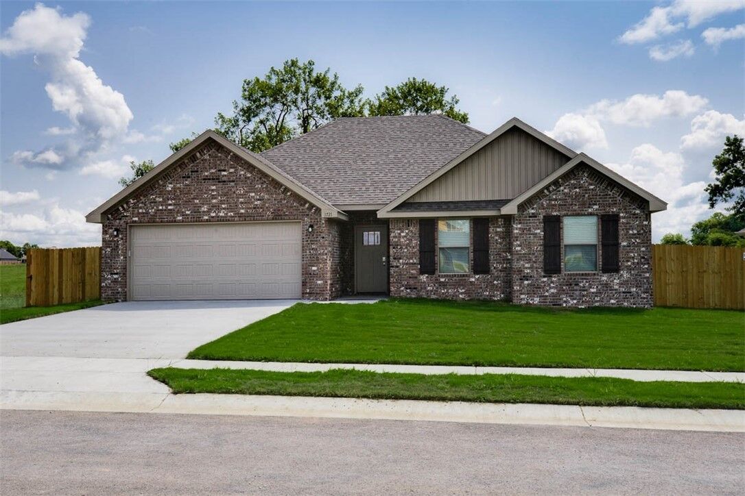 Property Photo: 1721 Charismatic Drive AR 72753