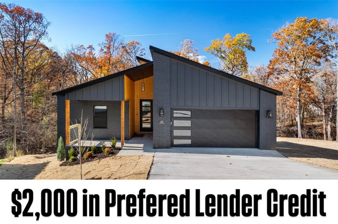 Property Photo: 19 Dumfries Lane AR 72715