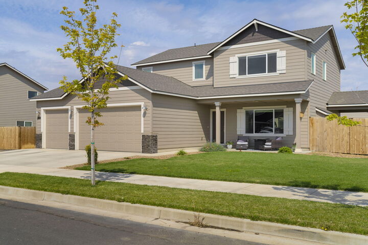 280 NW Double Eagle Avenue  Madras OR 97741 photo