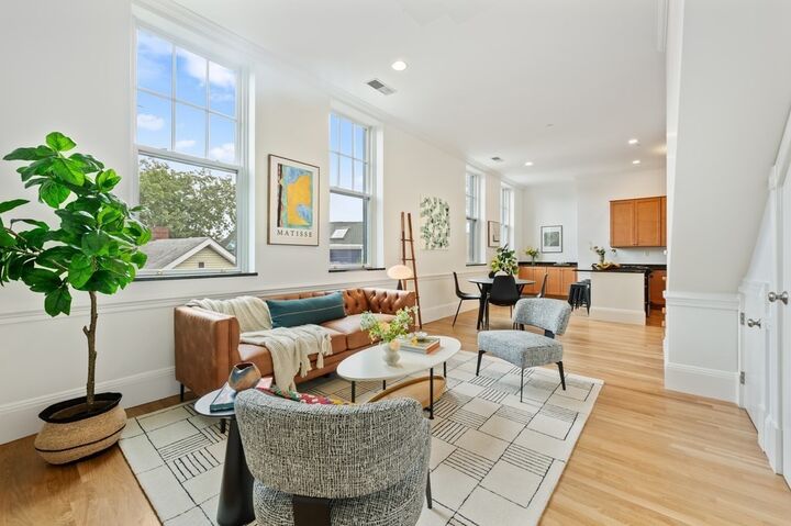 Property Photo:  245 Beacon Street 6  MA 02143 
