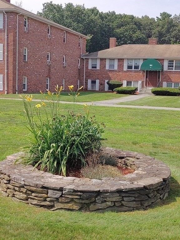 Property Photo:  180 Tyngsboro Rd U21a  MA 01863 
