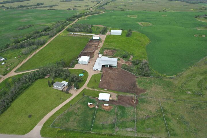 20076 Township Road 370  Rural Stettler No. 6, County of AB T0J 1K0 photo