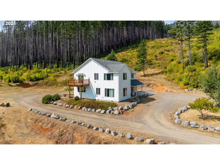 Property Photo:  47555 McKenzie Hwy  OR 97488 