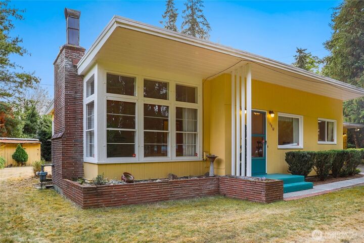 Property Photo:  108  Sunnyhill Road W  WA 98312 