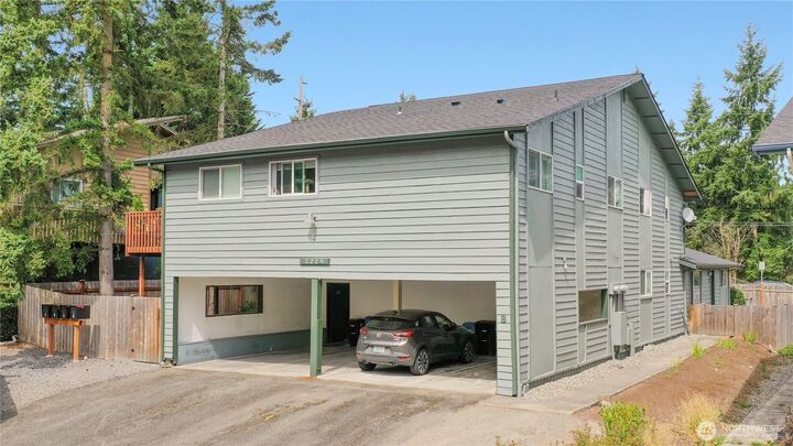 Property Photo:  2224 NE 197th Place  WA 98155 