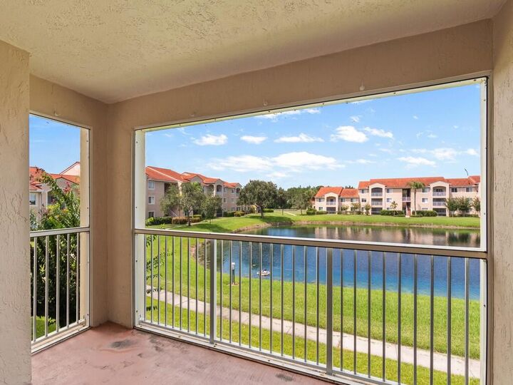 Property Photo: 1590 S 42nd Circle 208 FL 32967