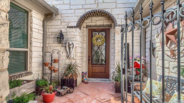 Property Photo: 25819 Berberis TX 78261