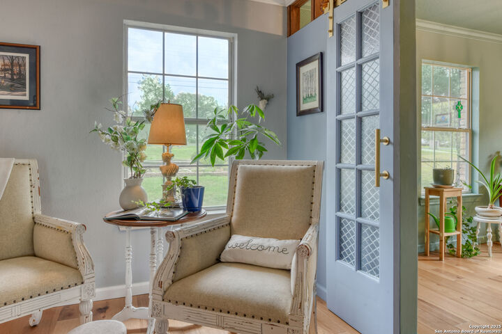 Property Photo: 510 Rudeloff TX 78155