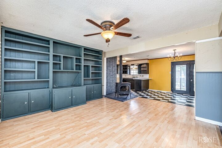 Property Photo: 510 E Riverside Ave TX 76905