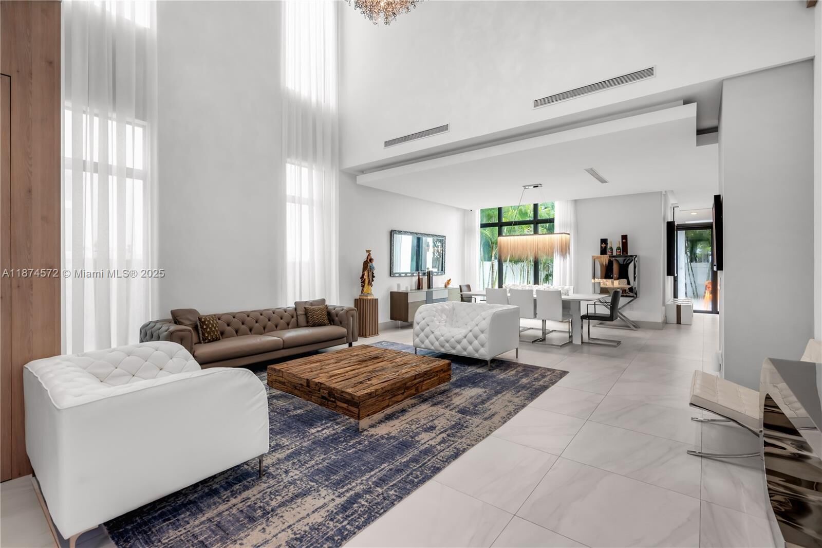 Property Photo: 10530 NW 67th Ter FL 33178