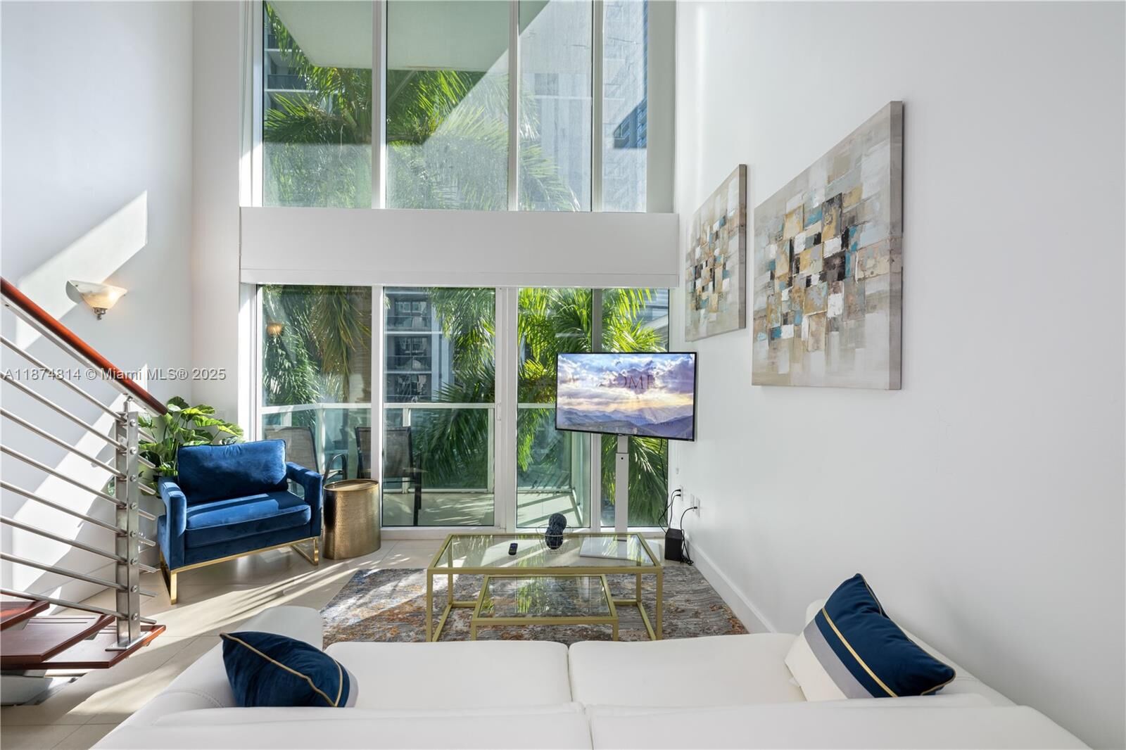 Property Photo:  41 SE 5th St 312  FL 33131 