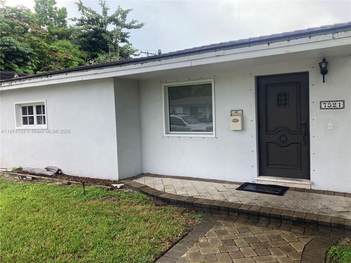 Property Photo:  7521 SW 57th Ter  FL 33143 