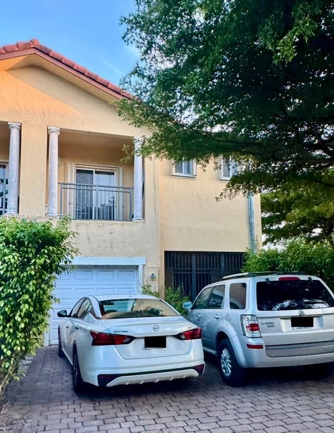 Property Photo: 11257 SW 231st Ln FL 33170