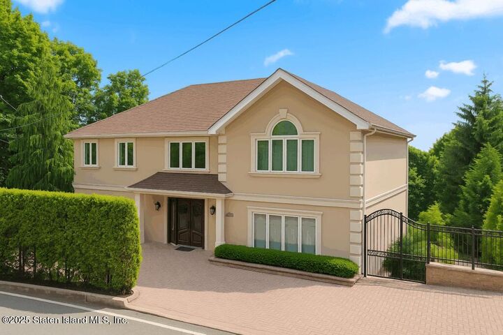 76 Douglas Road  Staten Island NY 10304 photo
