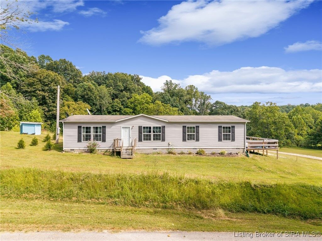 Property Photo:  10070 S County Road 680 E  IN 47140 