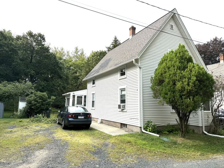 Property Photo: 4 Cottage Street CT 06108
