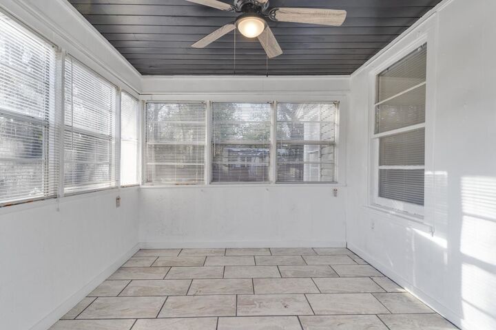 Property Photo:  1613 Hernando Drive  FL 32304 