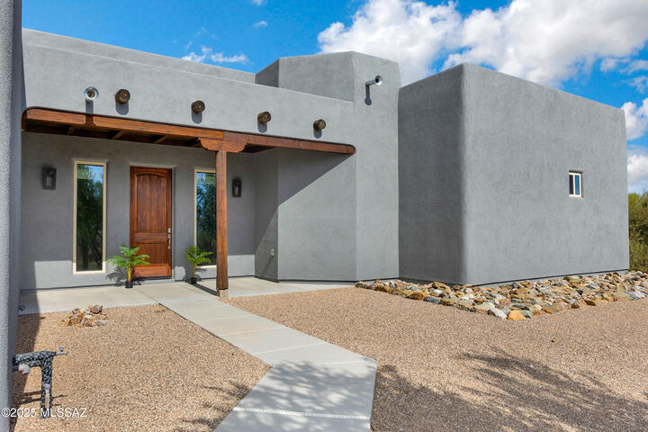 Property Photo:  3050 W Camino Christy  AZ 85742 