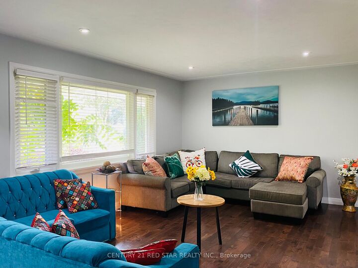 Photo de la propriété: 107 Ellis Crescent S ON N2J 2C1