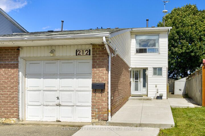 Property Photo:  212 Royal Salisbury Way  ON L6V 3J9 