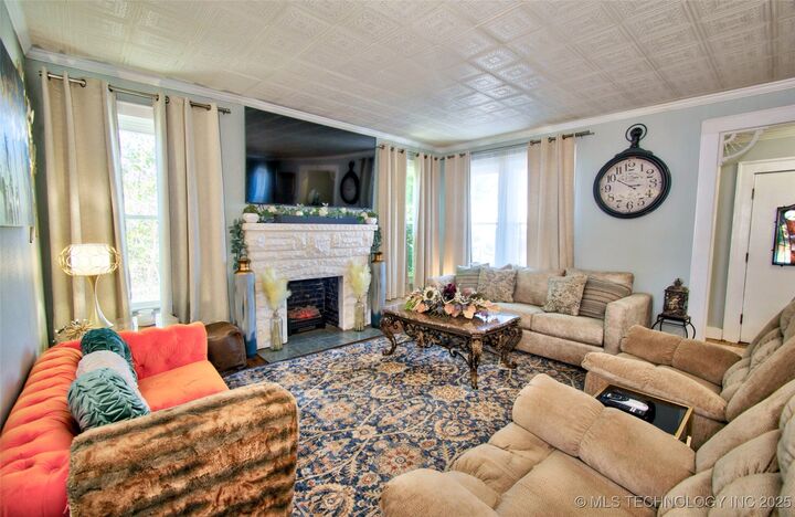 Property Photo:  2419 W Okmulgee Street  OK 74401 