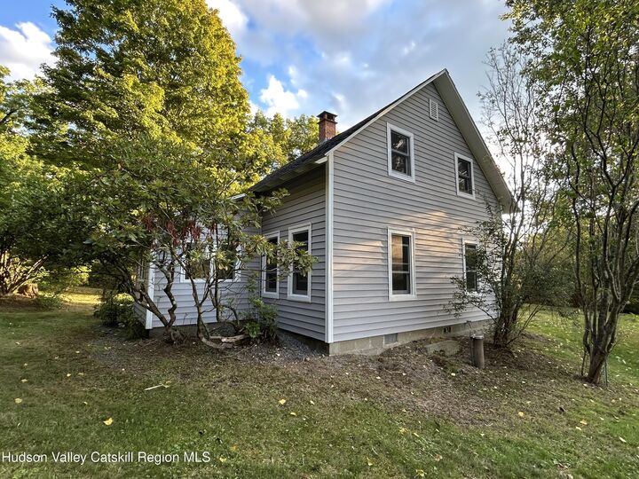 Property Photo:  861 Snydertown  NY 12521 
