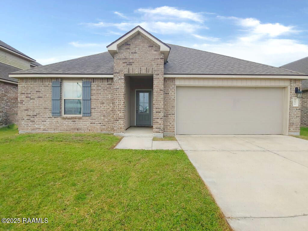 Property Photo: 4031 Canary Place LA 70546