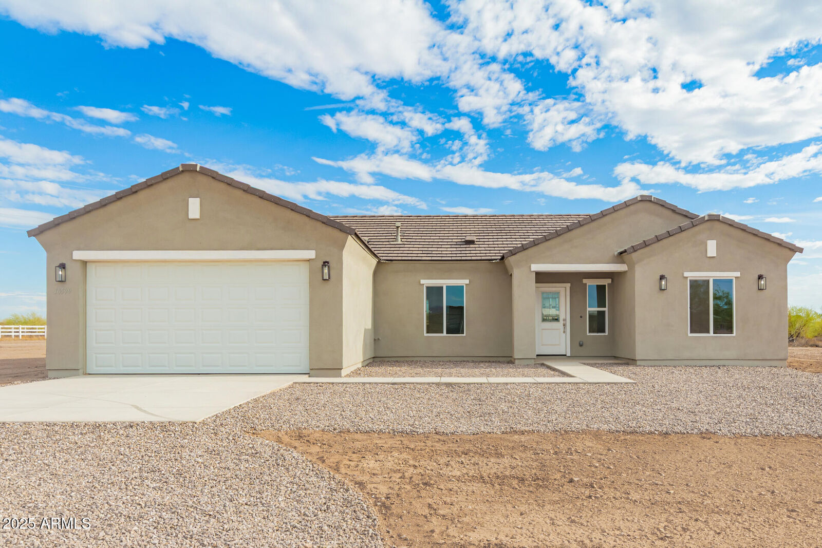 Property Photo: 10599 E Kristen Lane AZ 85143