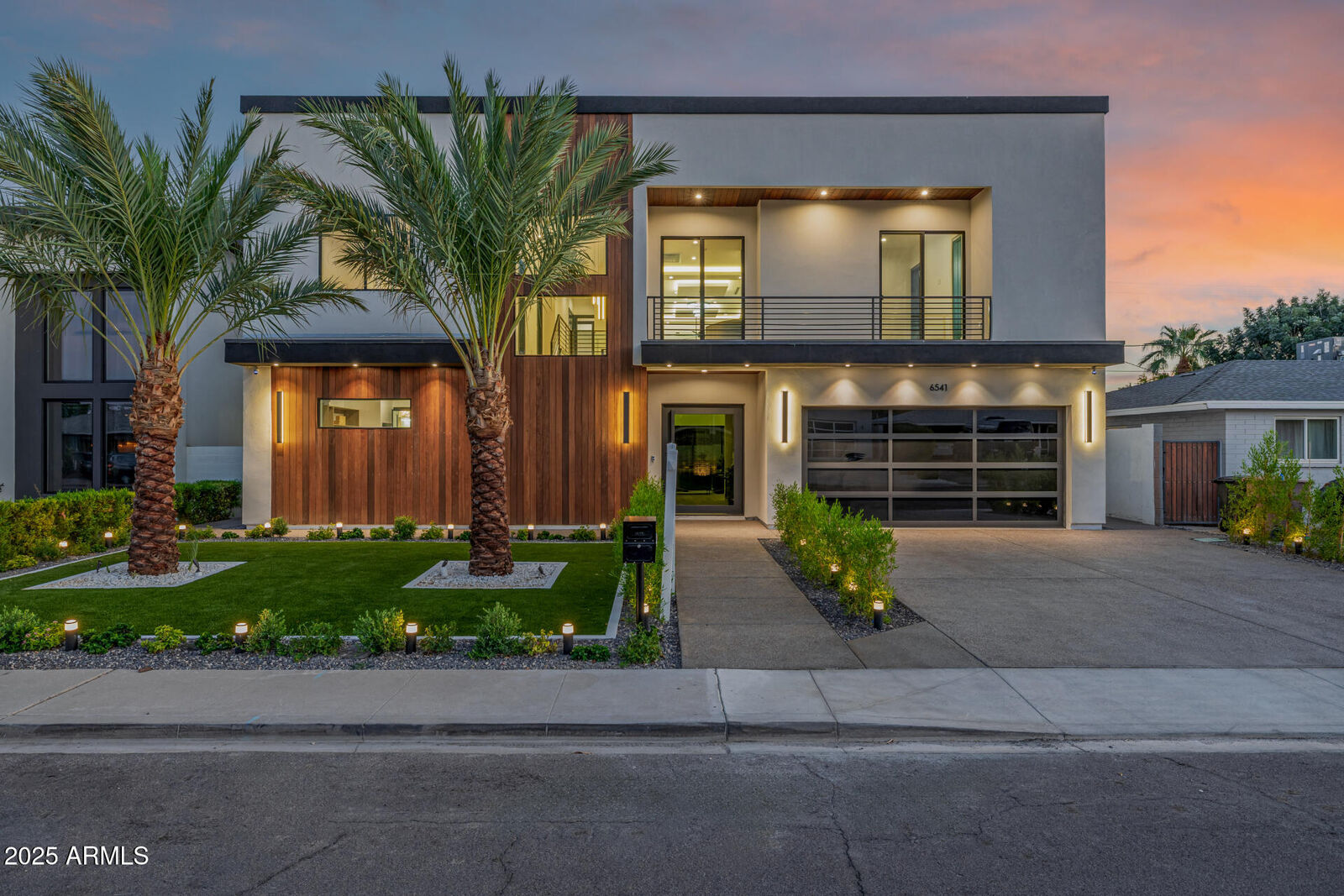 Property Photo:  6541 E 2nd Street  AZ 85251 