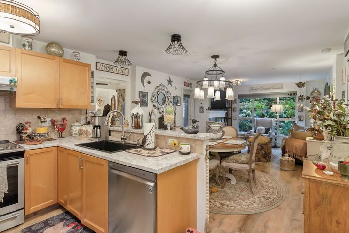 Property Photo:  2167 152 Street 103  BC V4A 4P1 