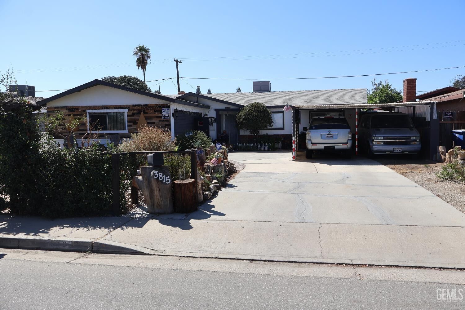 Property Photo:  3815 Hoffman Avenue  CA 93309 