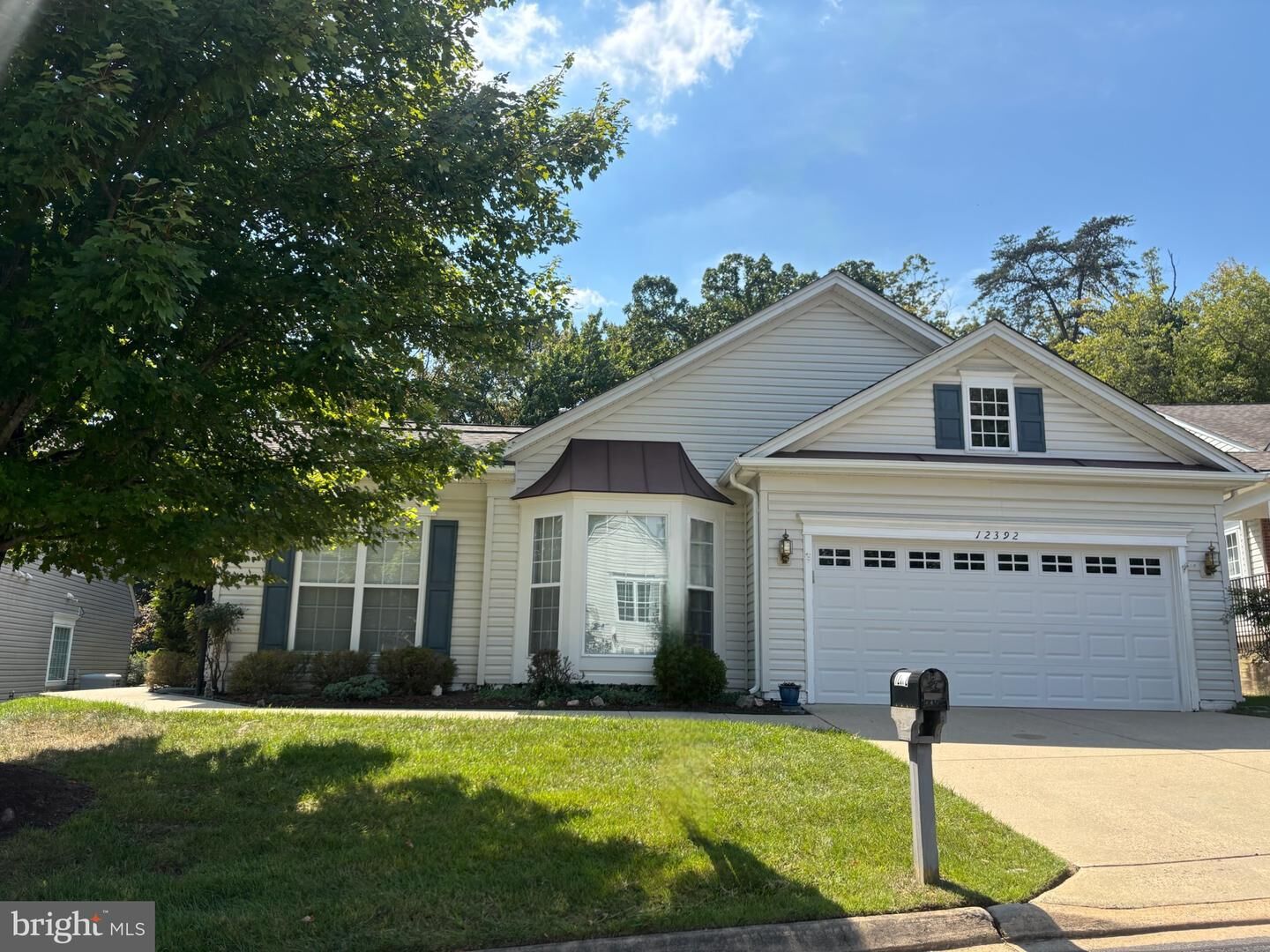 Property Photo: 12392 Grantley Court VA 22192